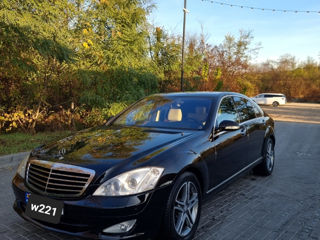 Mercedes S-Class