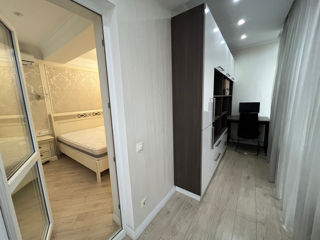 Apartament cu 2 camere, 100 m², Centru, Chișinău foto 3