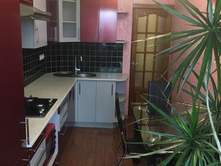 Apartament cu 2 camere, 64 m², Centru, Chișinău foto 2