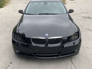 Dezmembrare bmw foto 4