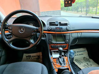 Mercedes E-Class foto 2