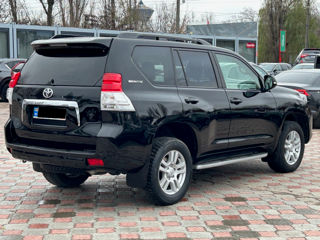 Toyota Land Cruiser Prado foto 3