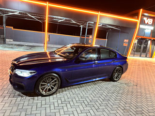 BMW 5 Series foto 2