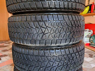 Bridgestone Blizzak DM-V2 235/65 R17