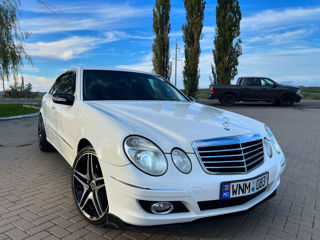 Mercedes E-Class foto 3