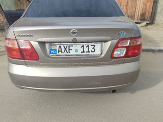 Nissan Almera foto 5