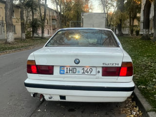 BMW 5 Series foto 4