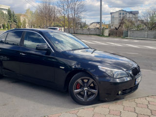 BMW 5 Series foto 2