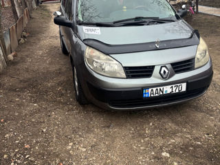 Renault Scenic foto 2