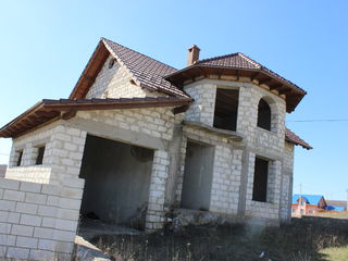 Se vine casa nefinisata Bacioi la un pret avantajos in zona ecologica. foto 3