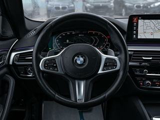 BMW 5 Series foto 9