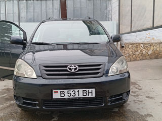 Toyota Avensis Verso