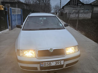 Skoda Octavia foto 2