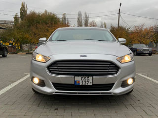 Ford Fusion foto 5