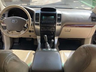 Toyota Land Cruiser Prado фото 4