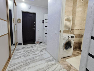 Se dă în chirie apartament cu 2 odăi! botanica, grenoble. ( disponibil de la data 01.01.2025) foto 6