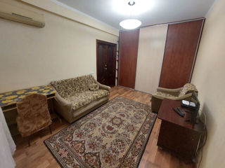 Apartament cu 2 camere, 50 m², Botanica, Chișinău foto 5