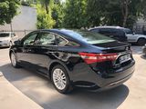 Toyota Avalon foto 4