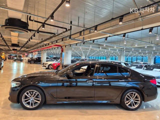 BMW 5 Series foto 8