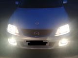 Mazda 323 foto 6