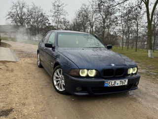 BMW 5 Series foto 3