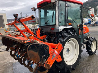 Kubota KT-30 este un tractor compact cu cabina + freza  foto 7