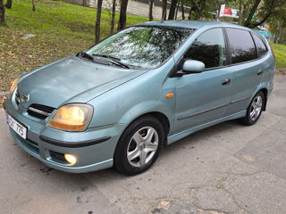 Nissan Almera Tino foto 4