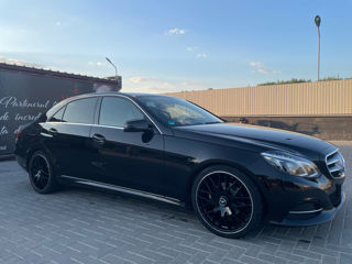 Mercedes E-Class foto 3