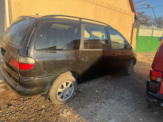 Volkswagen Sharan foto 4