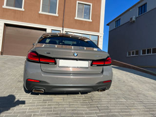 BMW 5 Series foto 6