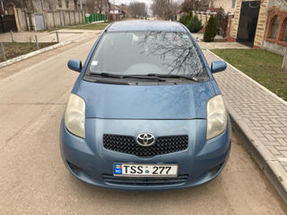 Toyota Yaris foto 6