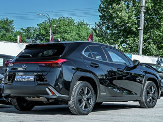 Lexus UX foto 5