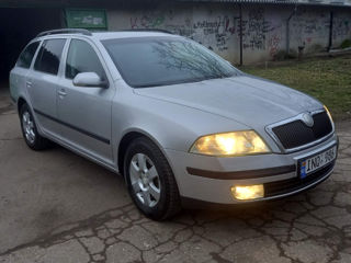 Skoda Octavia foto 3