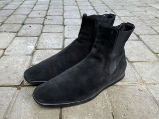 Tod's Black Suede Chelsea. Размер 42. Оригинал. В отличном состоянии. Made In Italy. foto 3