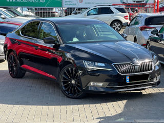 Skoda Superb foto 5