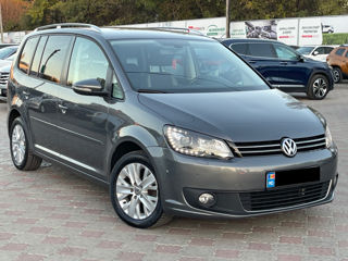 Volkswagen Touran foto 5