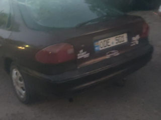 Ford Mondeo foto 4