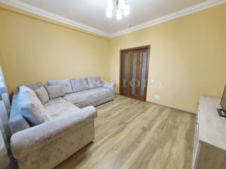 Apartament cu 2 camere, 80 m², Centru, Chișinău