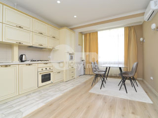 2-х комнатная квартира, 65 м², Центр, Кишинёв
