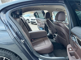 BMW 7 Series foto 17