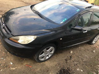 Piese razborca pejo peugeot 307 zapciasti dezmembrare разборка пиесе запчасти пежо 307 pejo 307 2.0 foto 4