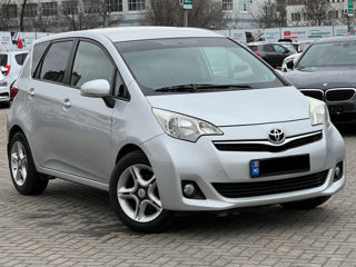 Toyota Verso-S foto 5