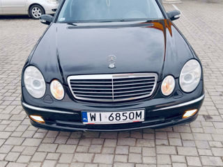 Mercedes E-Class foto 6