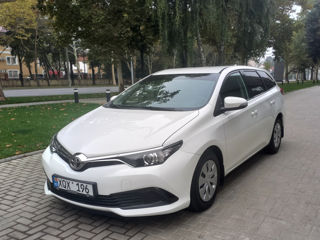 Toyota Auris foto 1