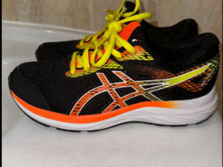 Ghete Asics originale 38 /кроссовки foto 2