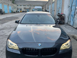 BMW 5 Series foto 2