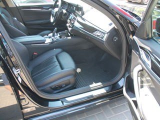 BMW 5 Series foto 12