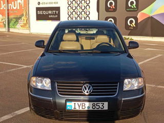 Volkswagen Passat foto 3