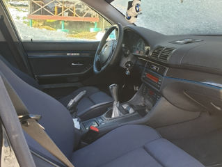 BMW 5 Series foto 4