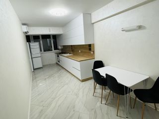 Apartament cu 2 camere, 75 m², Buiucani, Chișinău foto 9